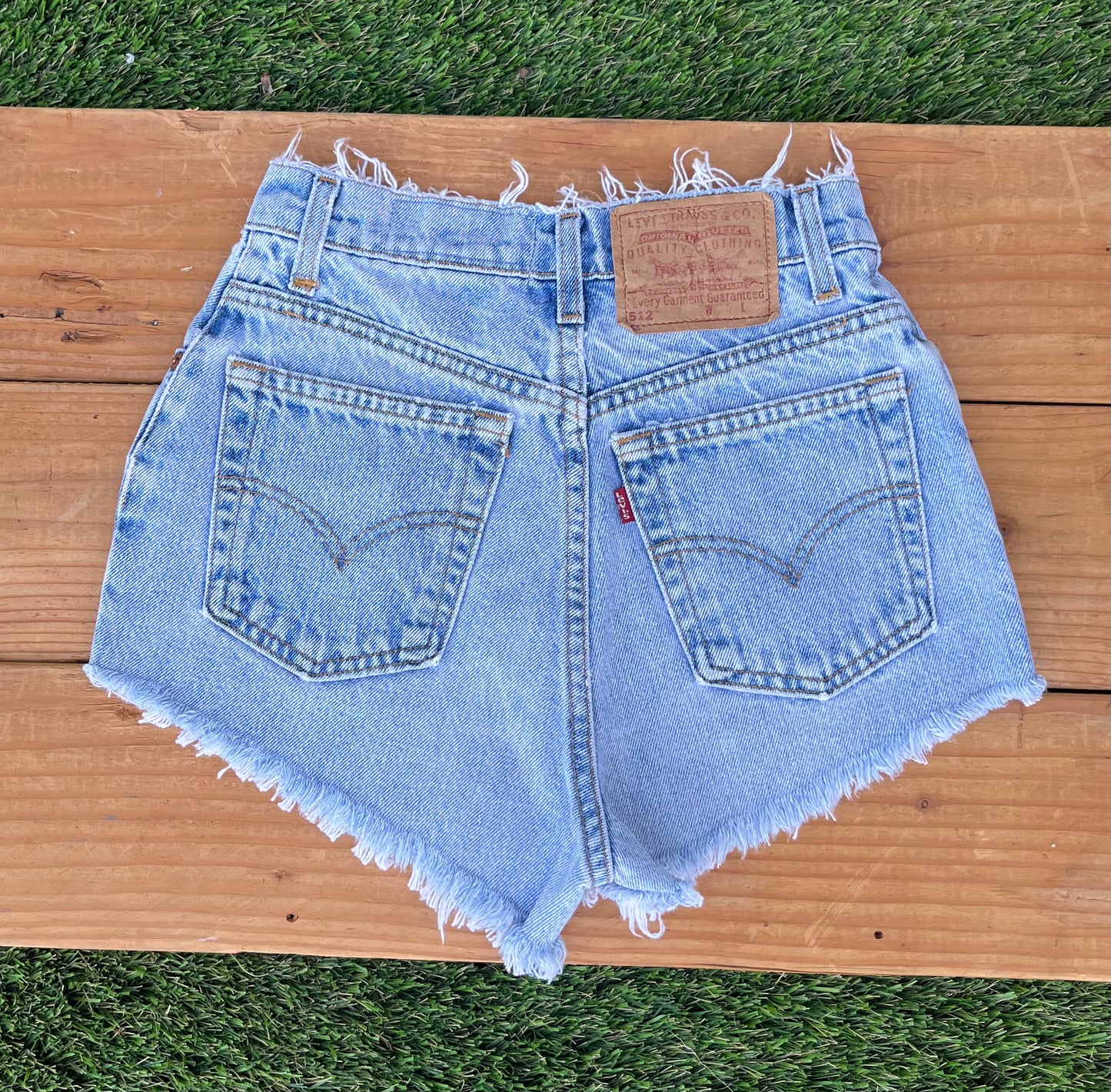 W25 512 Vintage Levi's Short