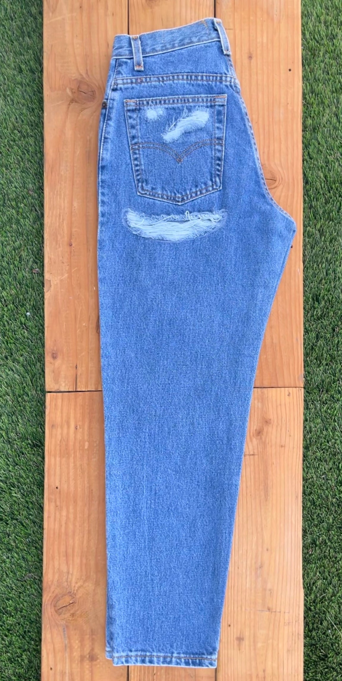 W28 Vintage Levi's Butt Rip Jean