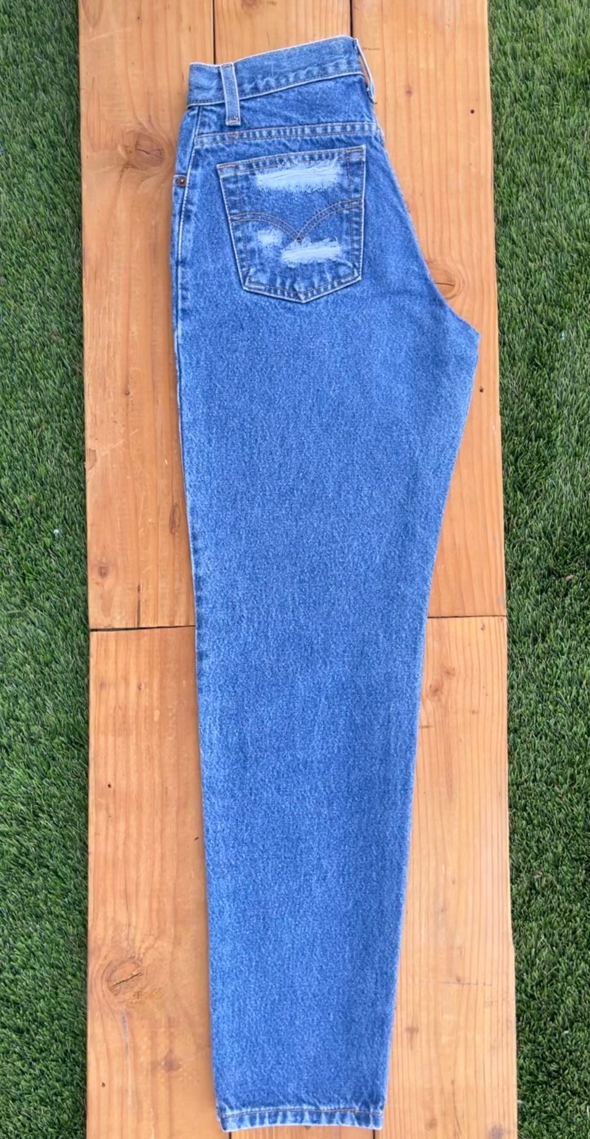 W27 550 Vintage Levi's Jean