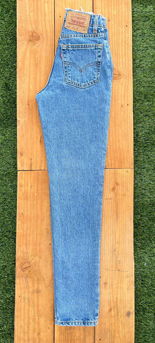 W24 512 Vintage Levi's Plain Jean