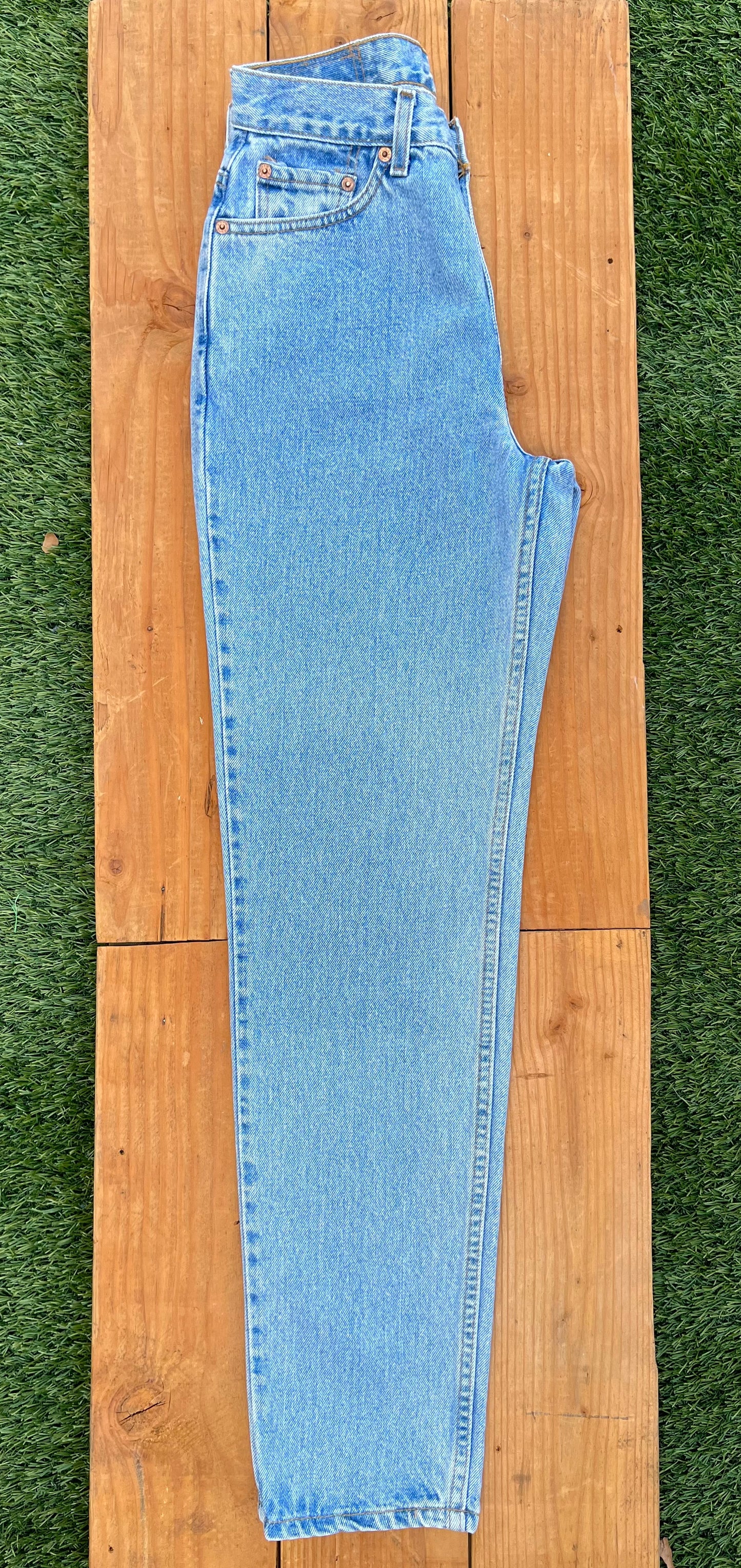 W27 512 Vintage Levi's Plain Jean
