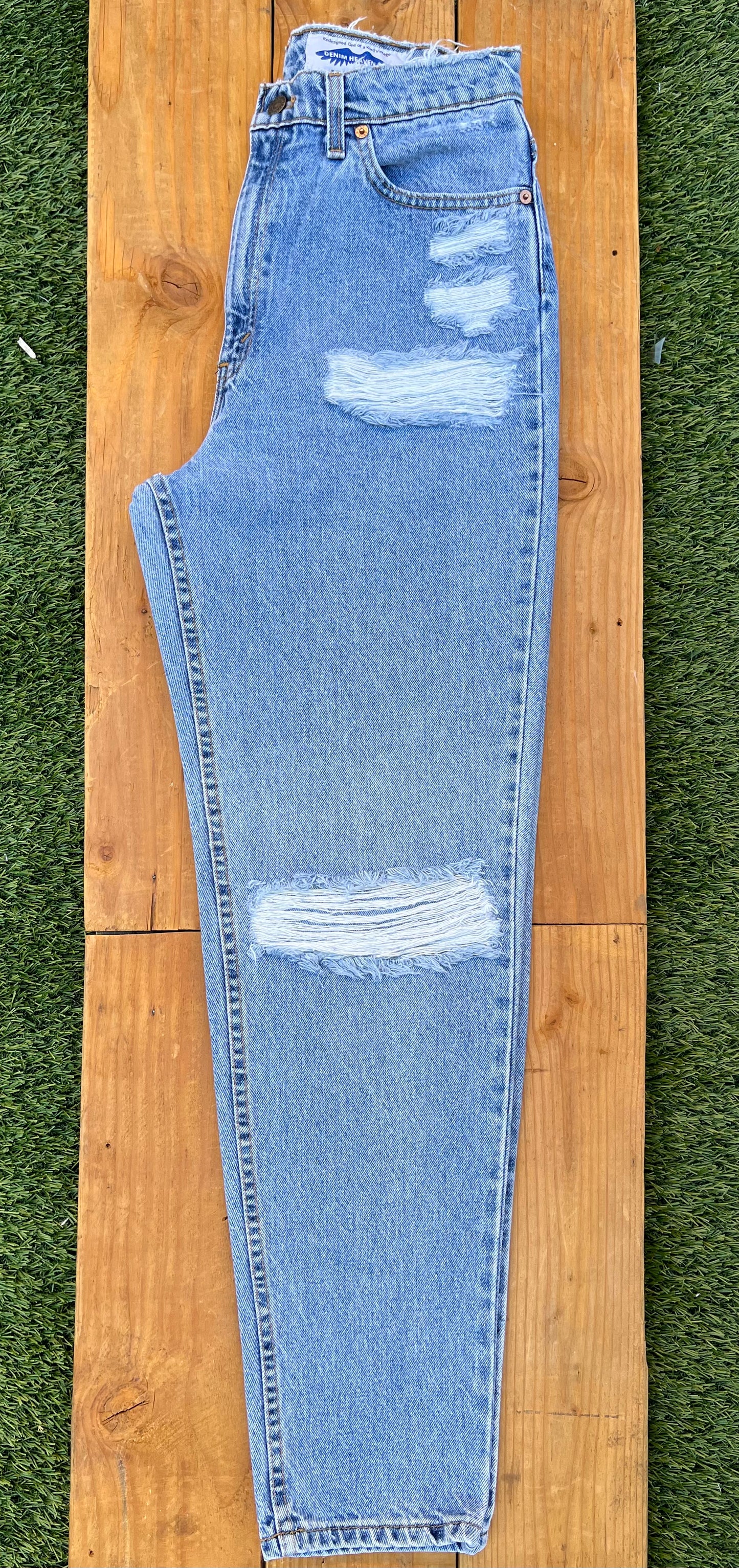 W31 Vintage Levi's Butt Rip Jean