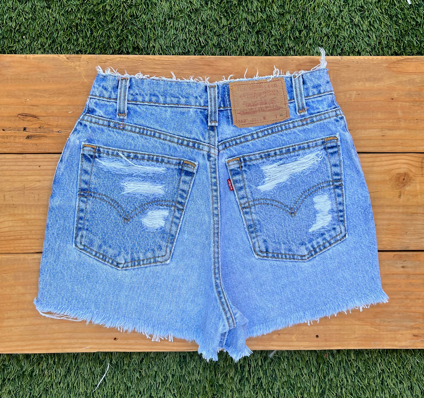 W27 512 Vintage Levi's Short