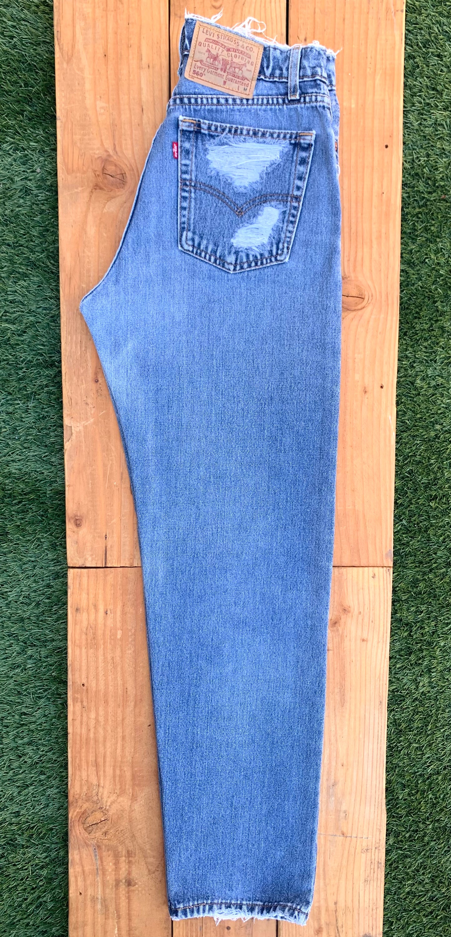 W28 560 Vintage Levi's Jean