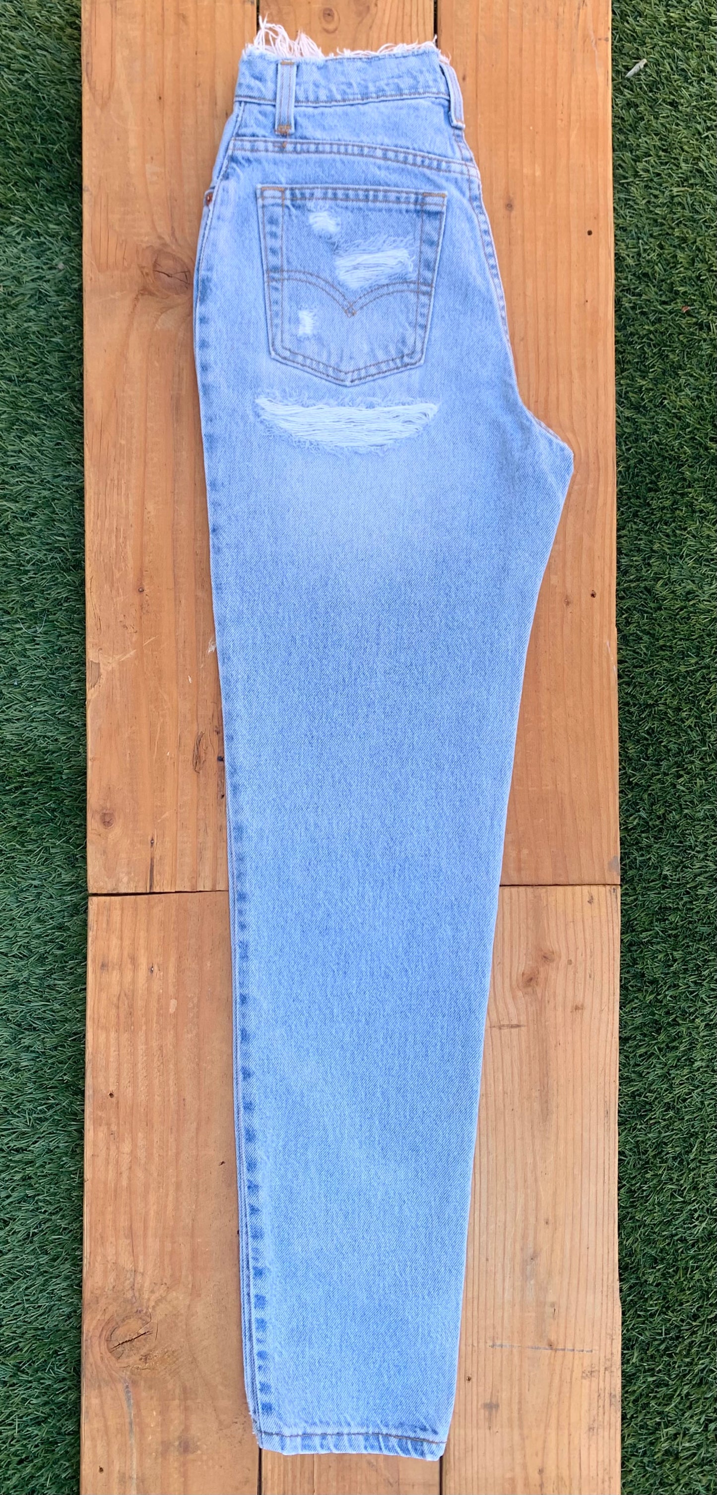 W26 512 Vintage Levi's Butt Rip Jean