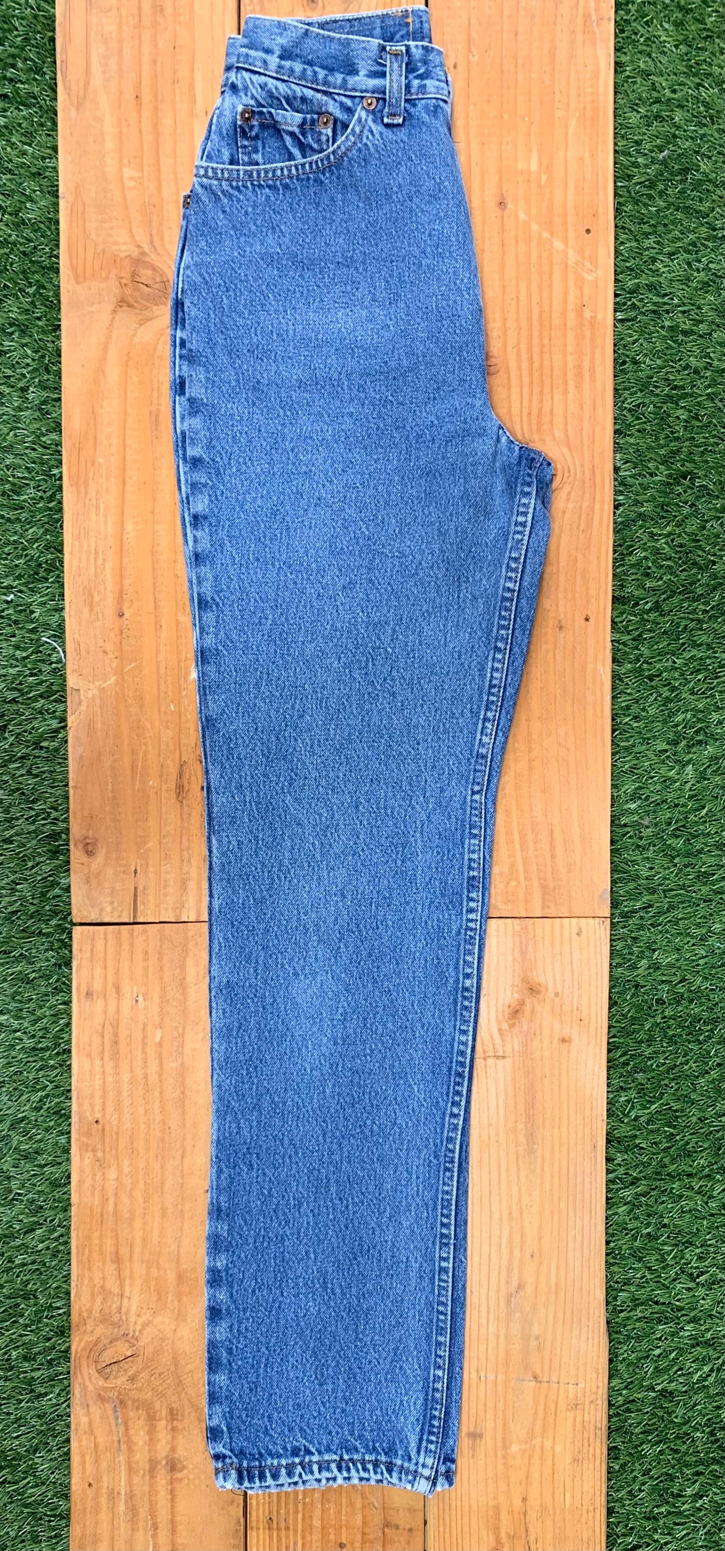 W27 512 Vintage Levi's Plain Jean
