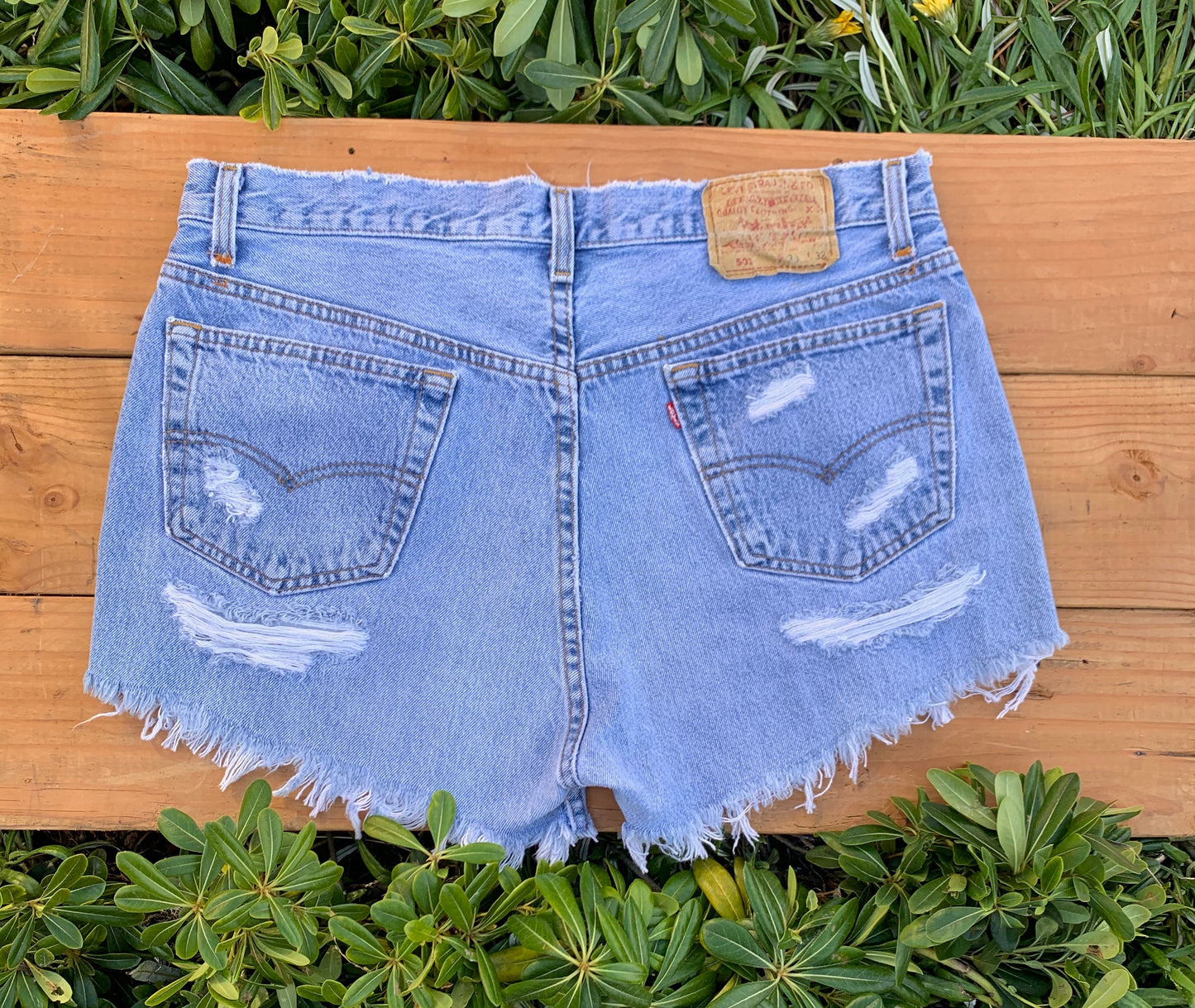 W34 501 Vintage Levi's Butt Rip Short