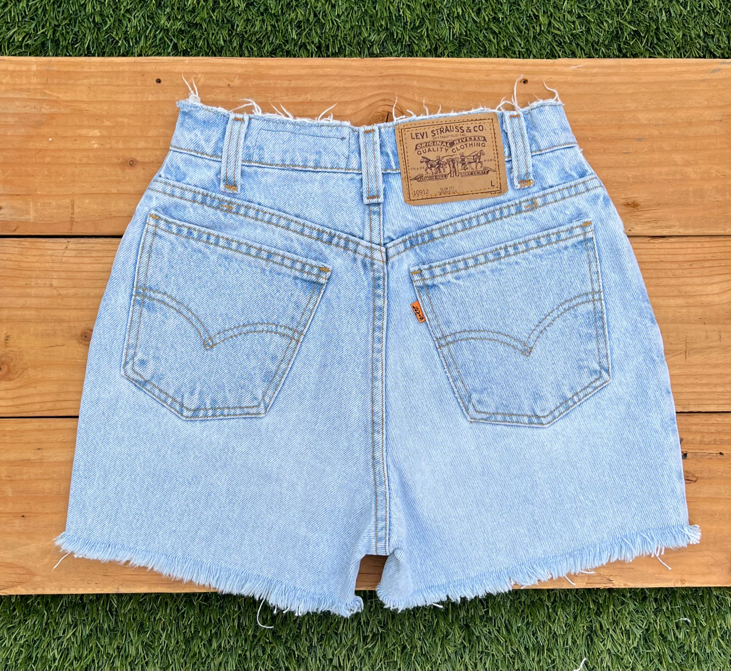 W25 Vintage Levi's Plain Short