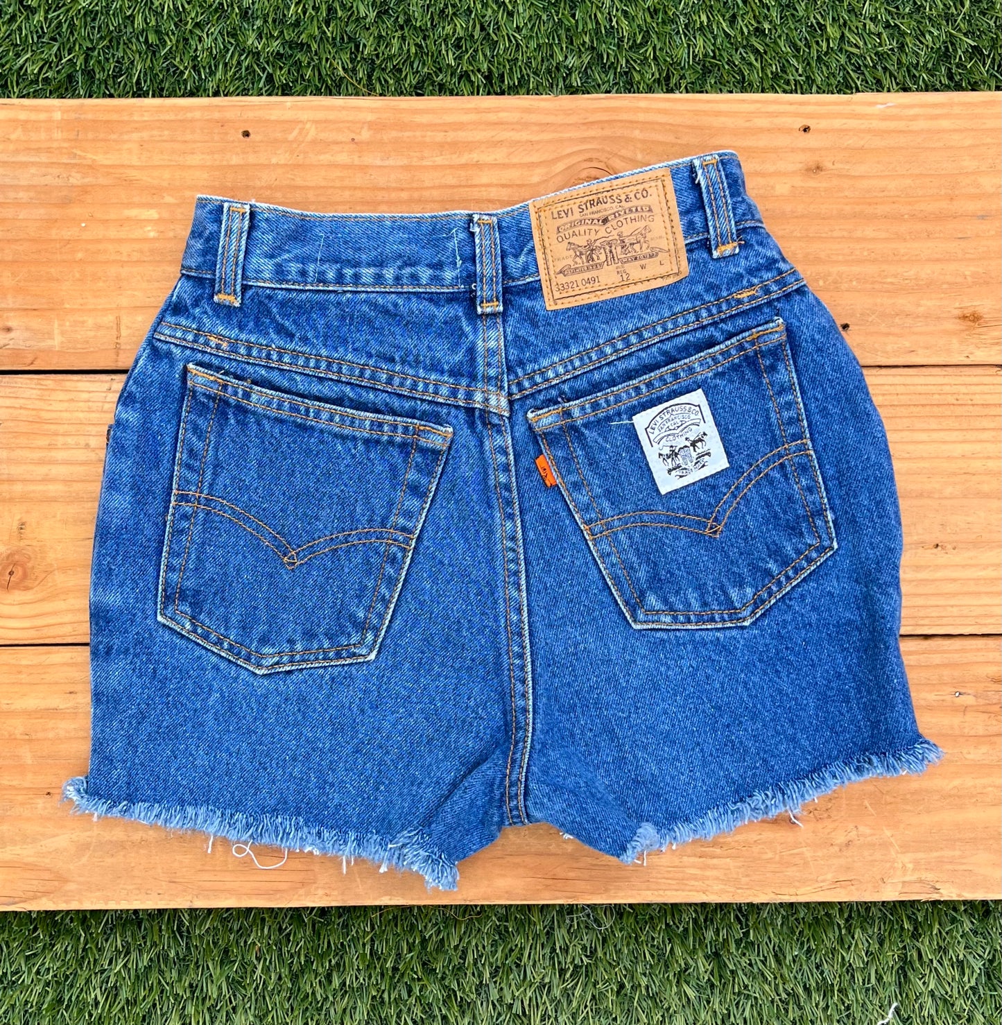 W23 Vintage Levi's Plain Short