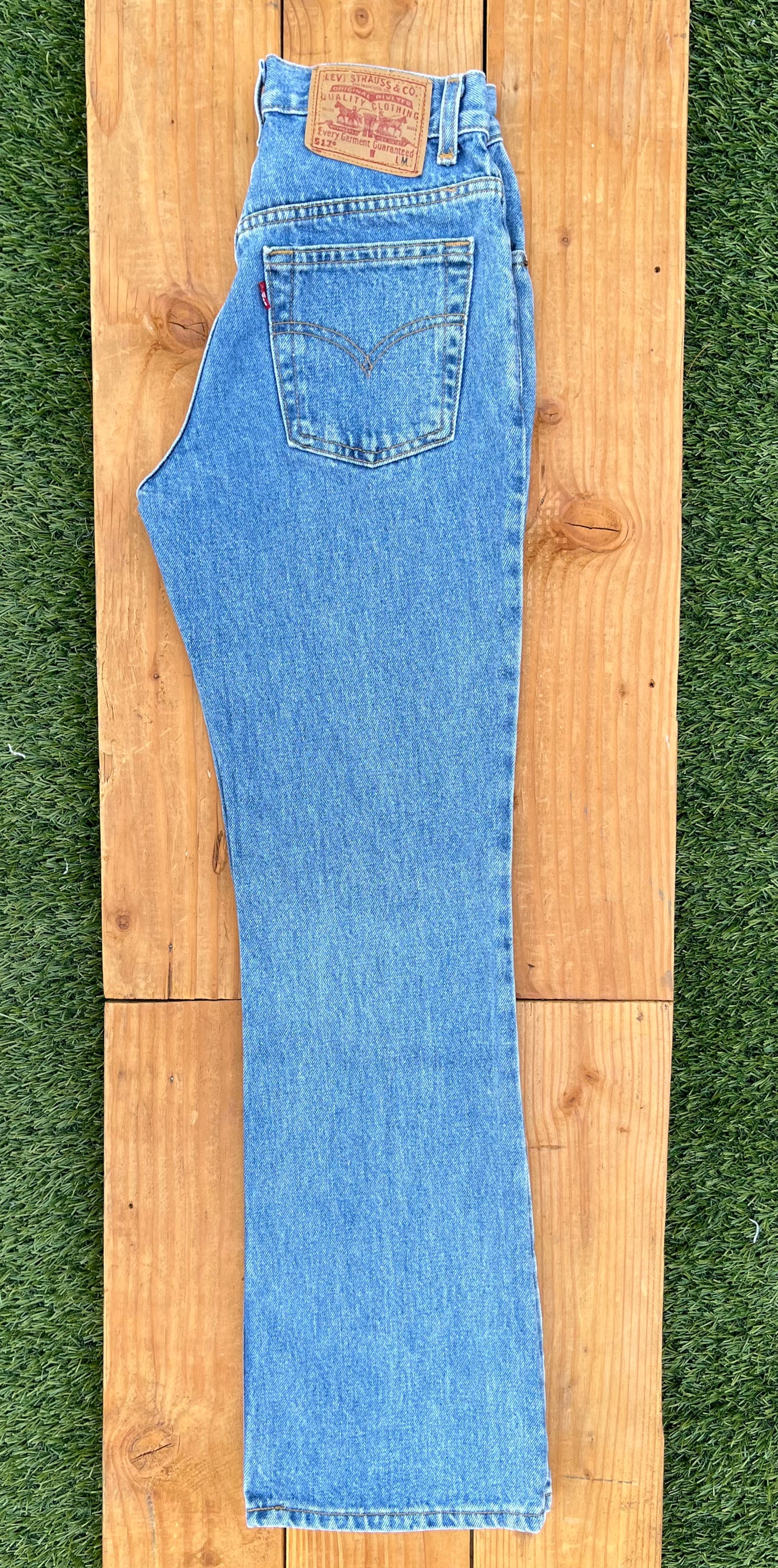 W25 517 Vintage Levi's Plain Jean