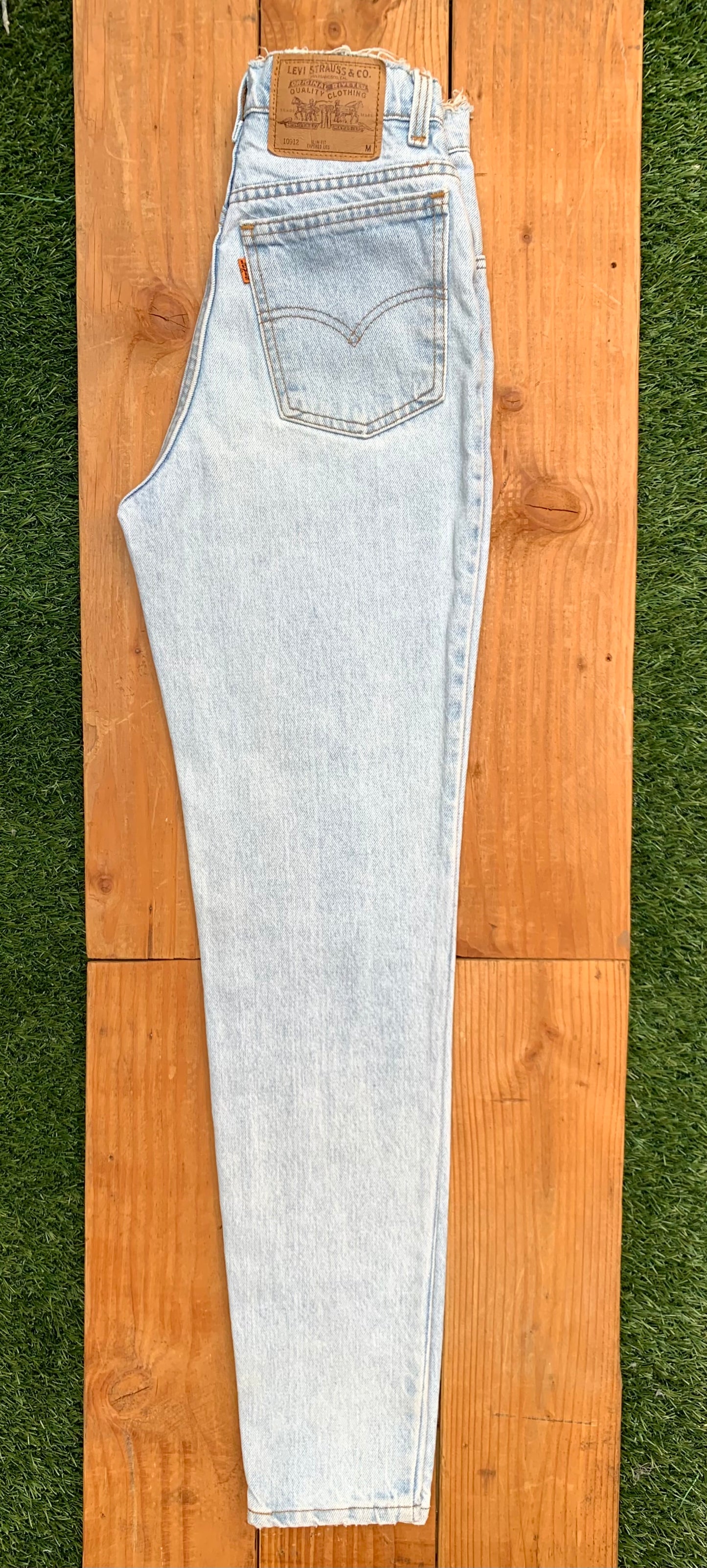 W25 912 Vintage Levi's Plain Jean