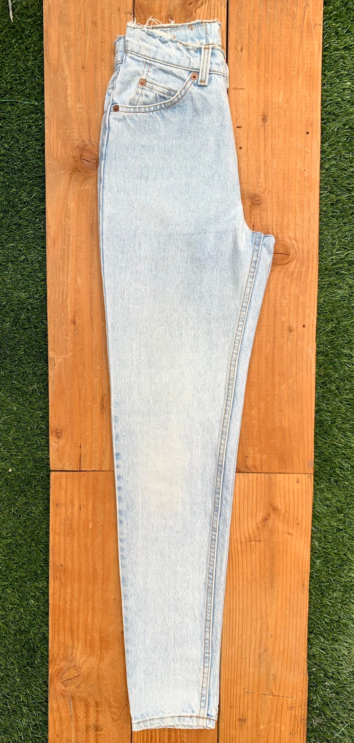 W25 912 Vintage Levi's Plain Jean