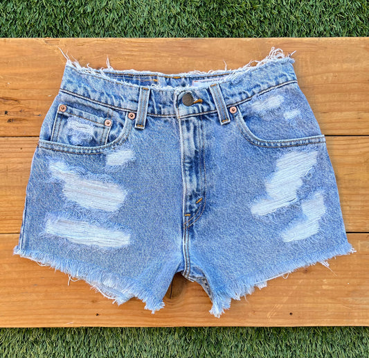 W26 550 Vintage Levi's Butt Rip Short