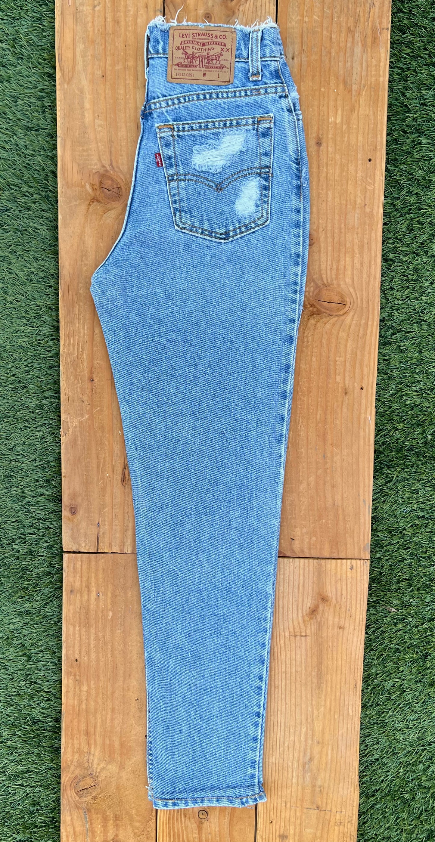 W24 512 Vintage Levi's Jean