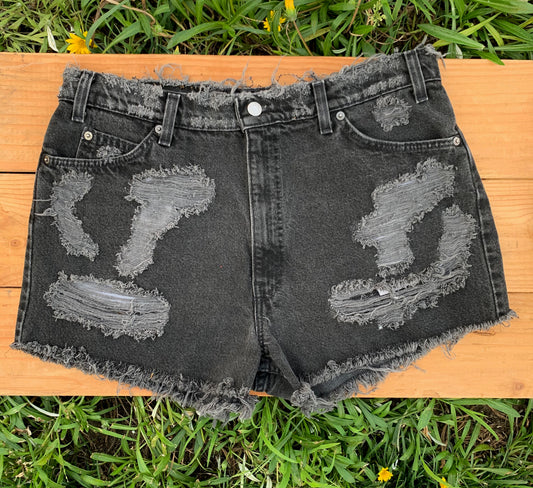 W36 Black Vintage Levi's Butt Rip Short