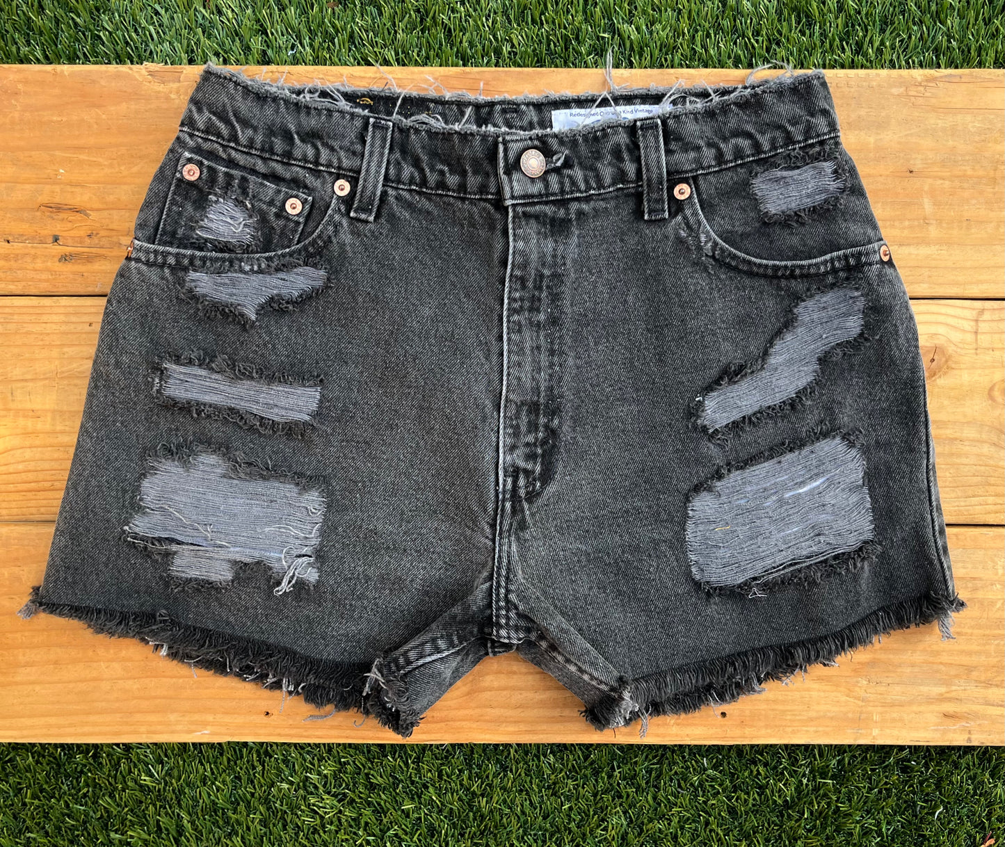 W31 Vintage Levi’s Butt Rip Jean