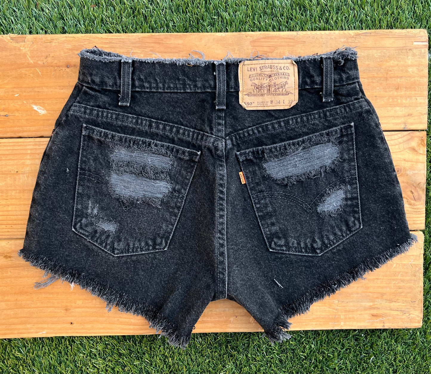 W31 Vintage Levi’s Black Short
