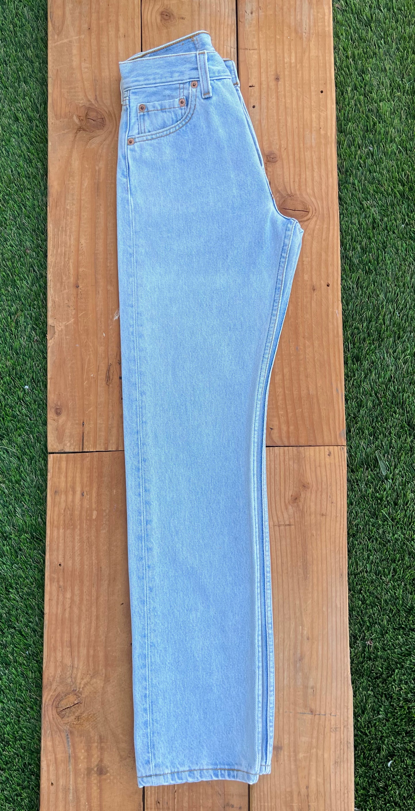W24 501 Vintage Levi's Plain Jean