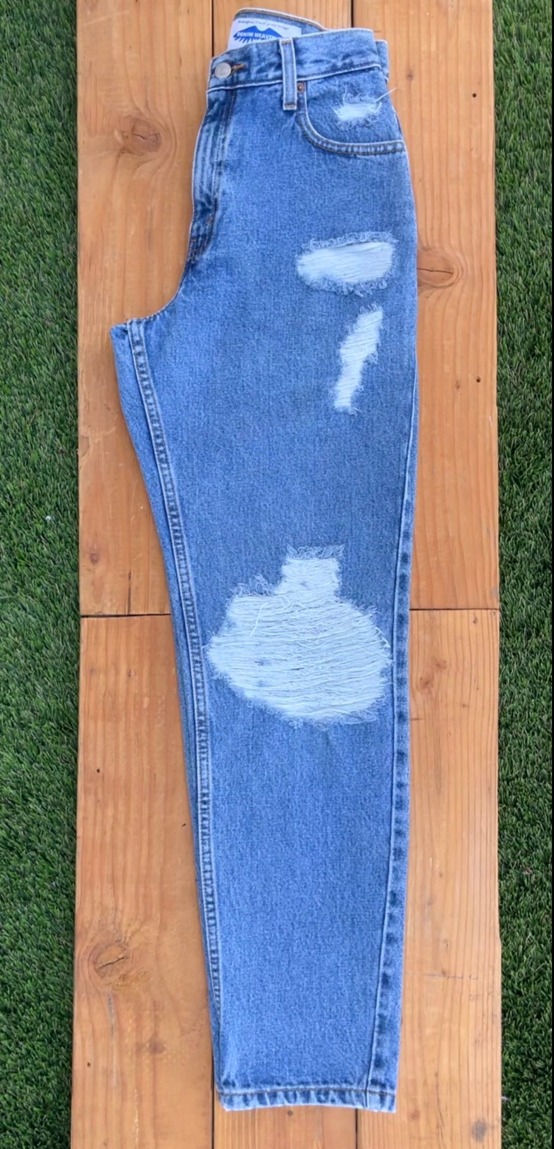 W28 Vintage Levi's Butt Rip Jean