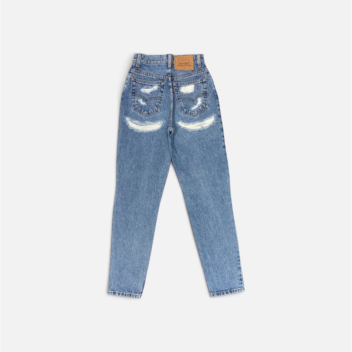 W25 512 Vintage Levi's Butt Rip Jean