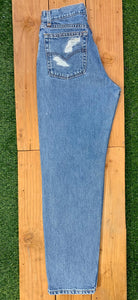 W28 560 Vintage Levi's Jean
