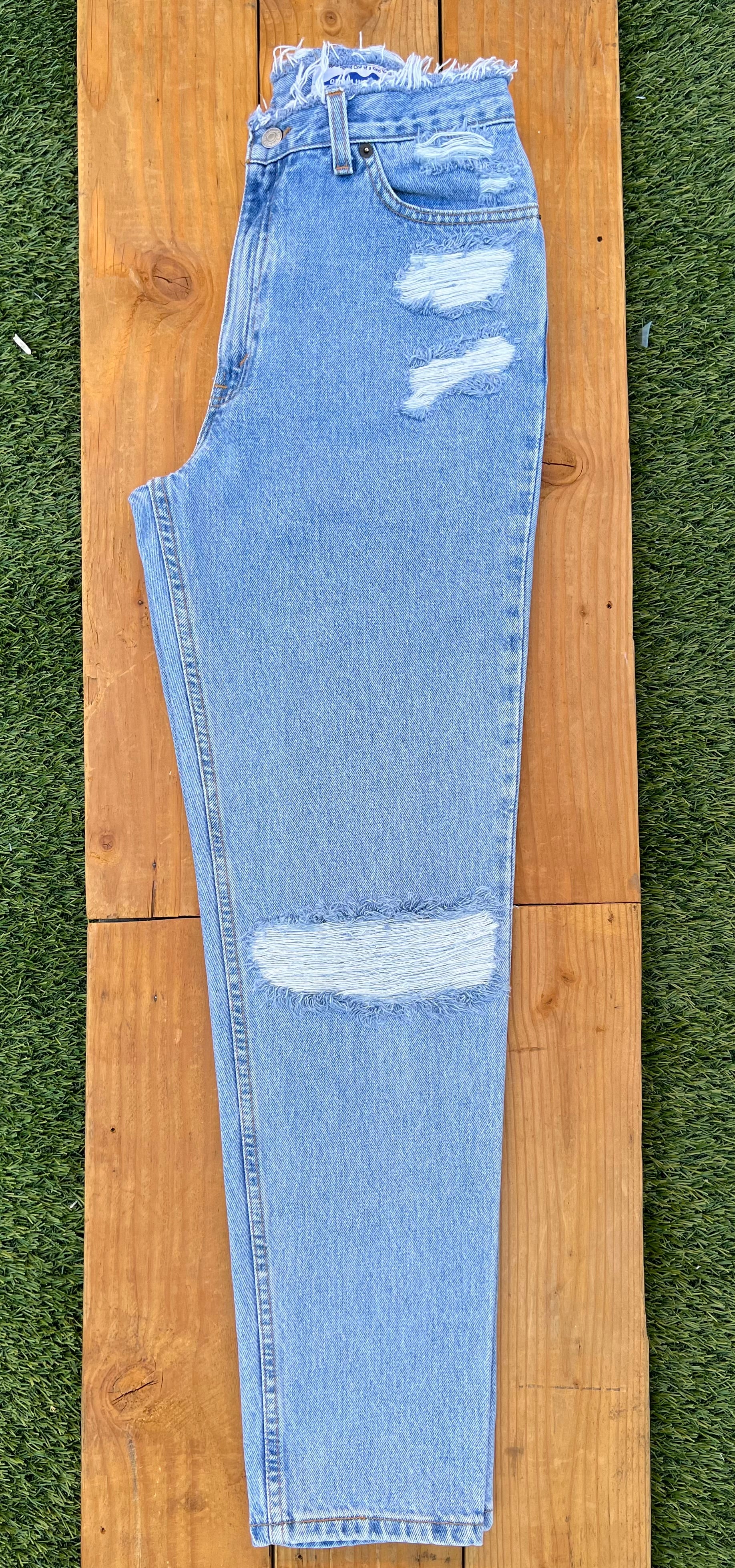 W30 512 Vintage Levi's Butt Rip Jean
