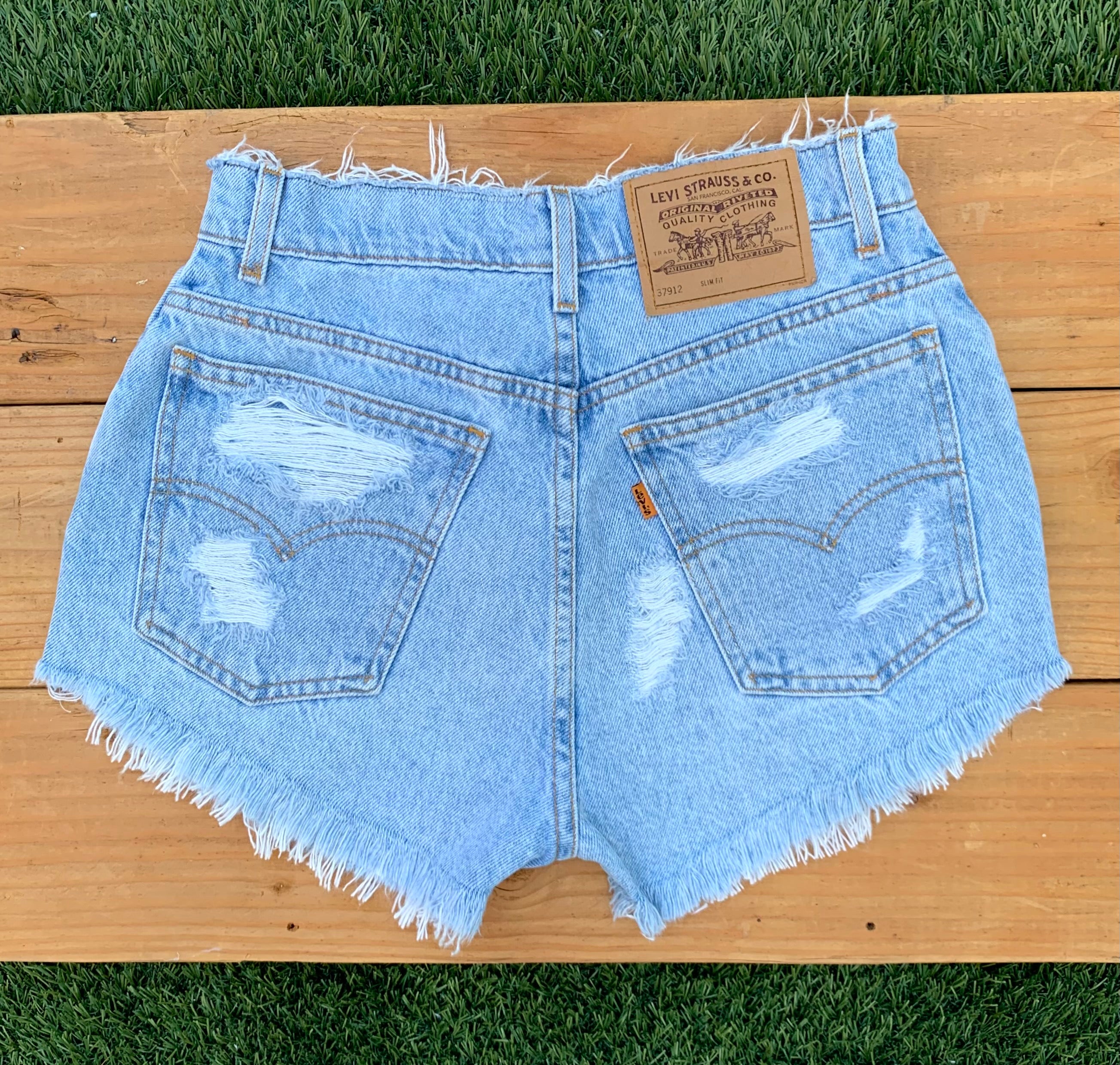 W28 1970s Vintage Levi's Short