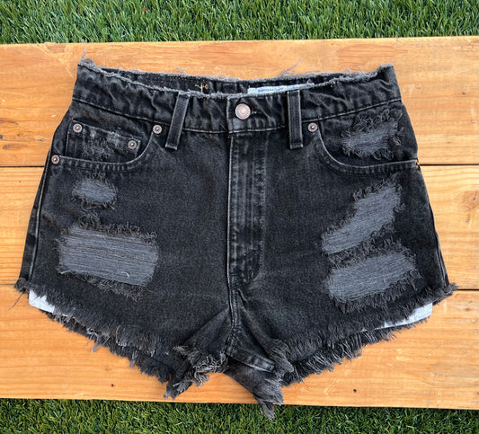 W28 Vintage Levi’s Butt Rip Short